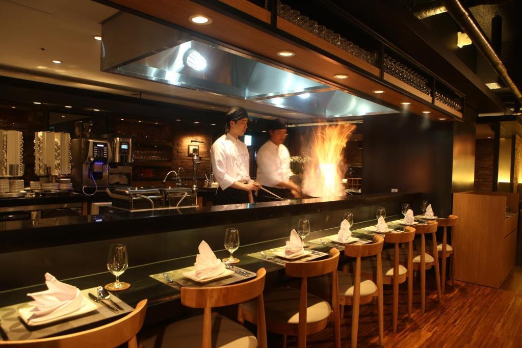 Hotel Aventree Jongno Сеул Экстерьер фото