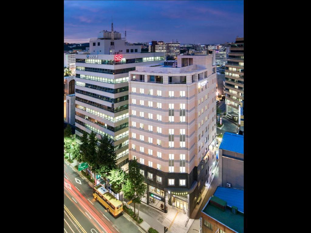 Hotel Aventree Jongno Сеул Экстерьер фото