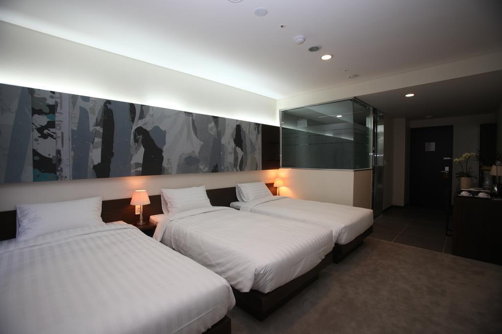 Hotel Aventree Jongno Сеул Экстерьер фото